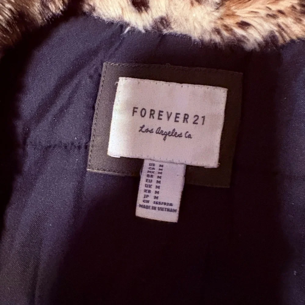 Leopard print fur Forever 21 hooded parka jacket - Picture 2 of 7